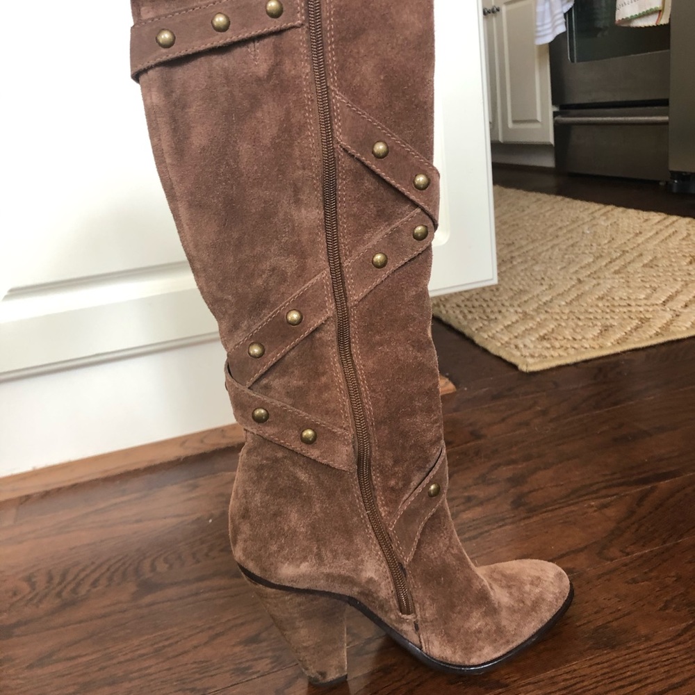 Carlos Boots